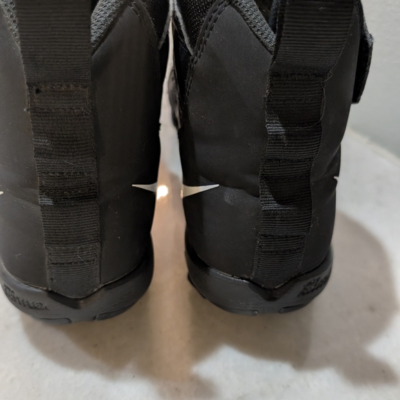 Nike Savage 2 Shark Black And White Football Fastflex Cleats Boys Size 5.5 - Picture 5 of 9